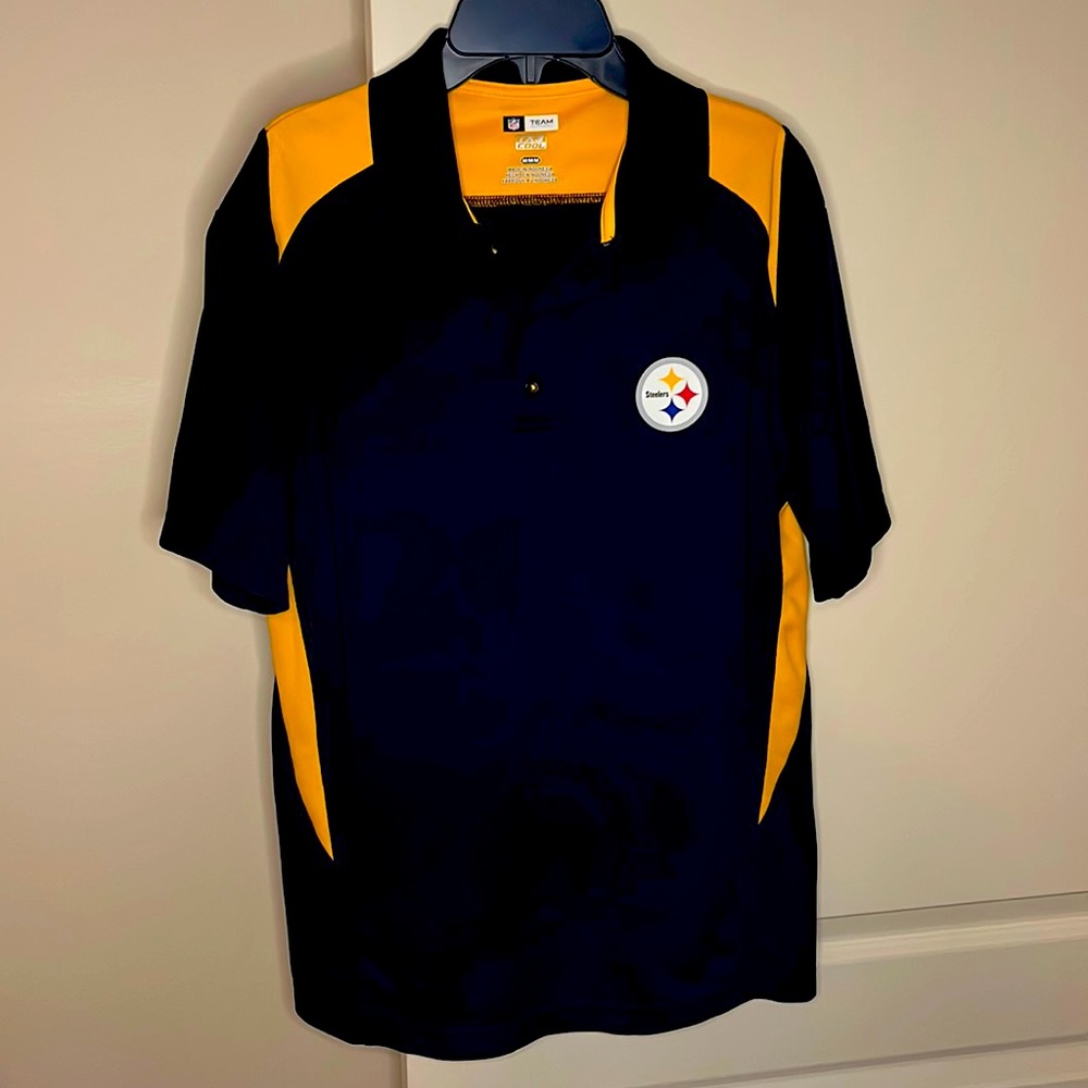 NWOT Men’s Steelers polo shirt sz M